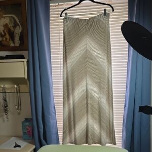 Max Studio Cream Maxi Skirt-Size L